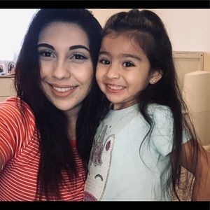 Meet your Posher, Gloria